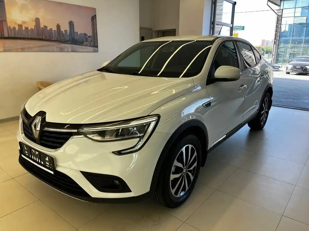 Renault Arkana с автосалона по цене от 1 874 000 рублей