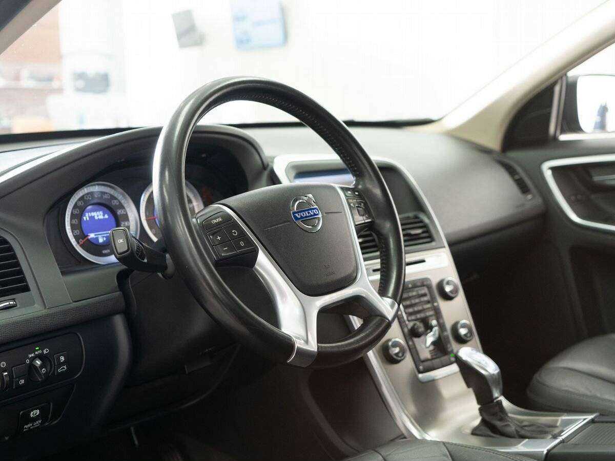 Вольво ИксЦ60 б/у, 2012, Автоматическая. Фото: #4