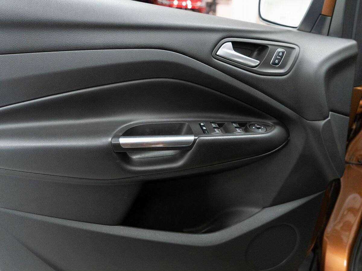 Форд Куга б/у, 2017, Автоматическая. Фото: #13