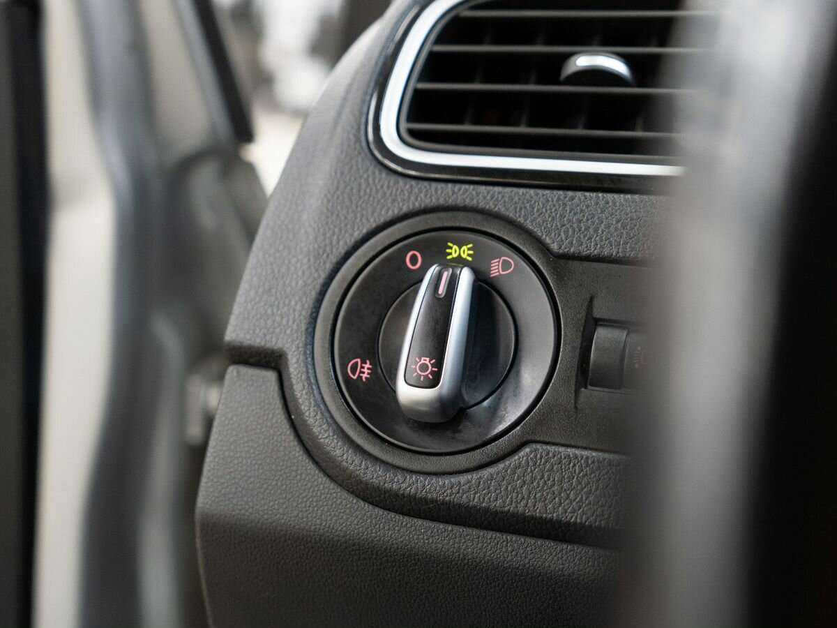 Фольксваген Поло б/у, 2019, Механическая. Фото: #13