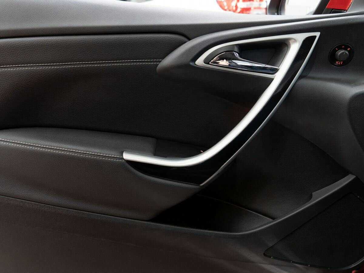 Опель Астра б/у, 2012, Автоматическая. Фото: #13