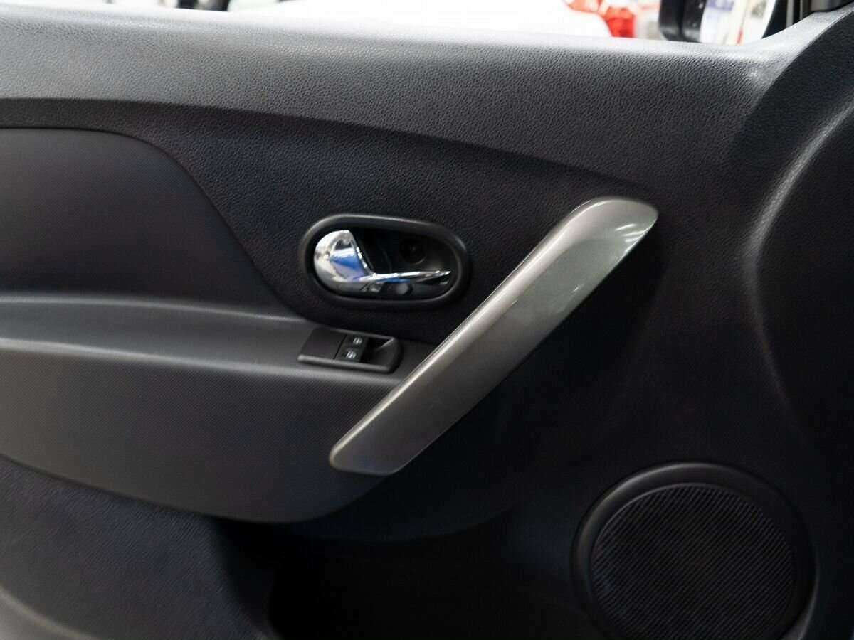 Рено Сандеро б/у, 2018, Автоматическая. Фото: #12