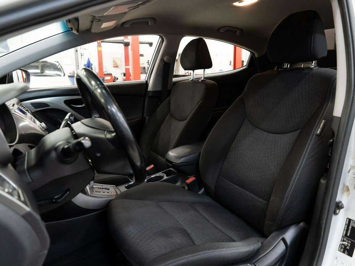Хендай Елантра б/у, 2012, Автоматическая. Фото: #5