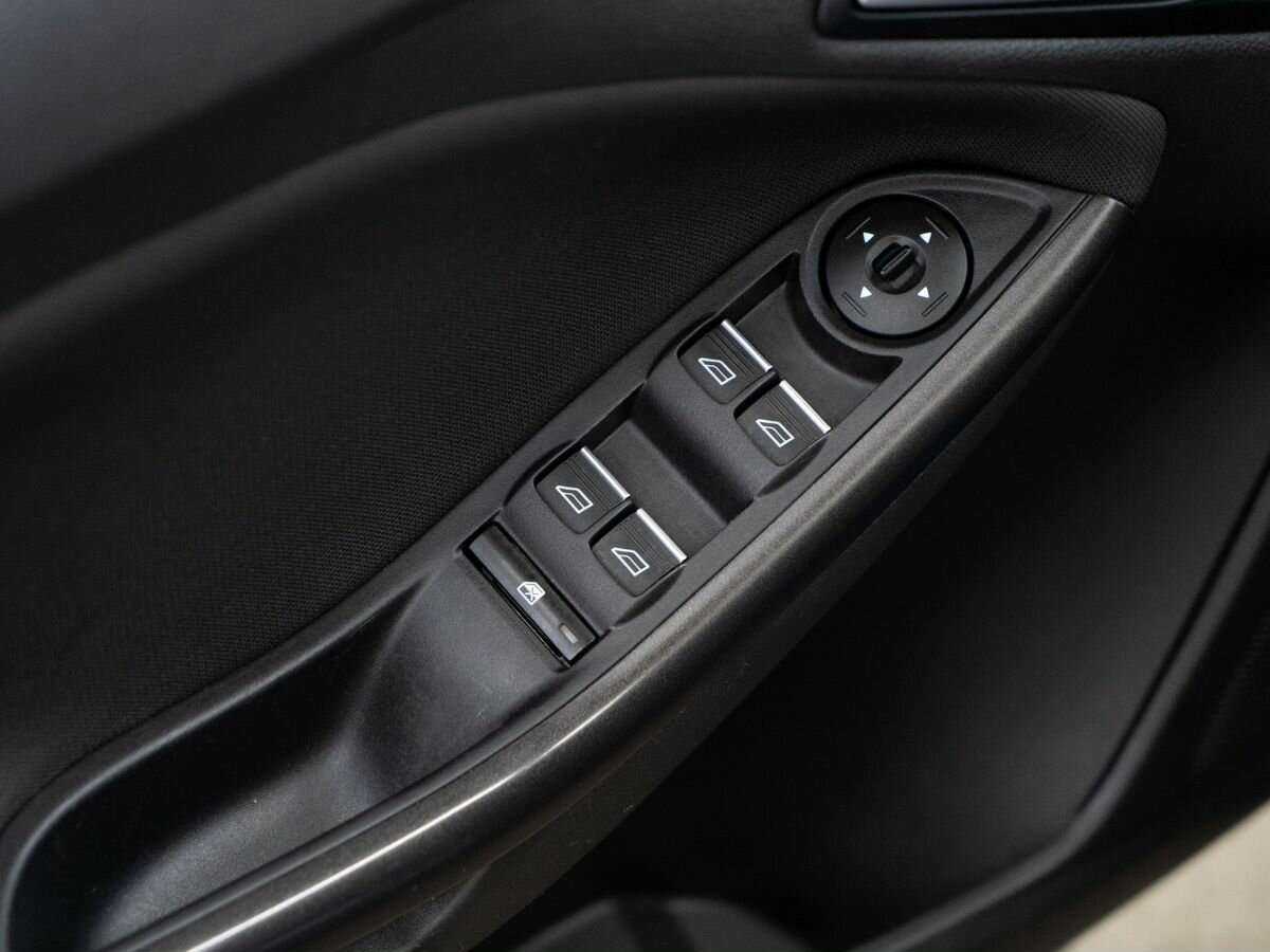 Форд Фокус б/у, 2017, Роботизированная. Фото: #13