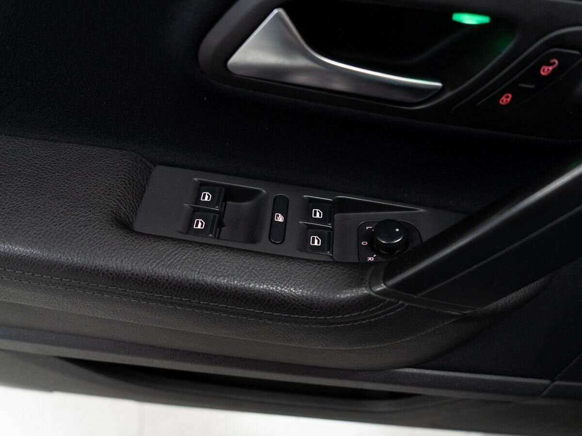 Фольксваген Пассат ЦЦ б/у, 2012, Механическая. Фото: #13