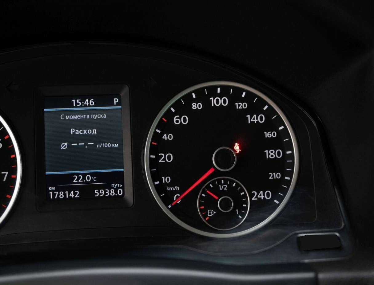 Фольксваген Тигуан б/у, 2012, Автоматическая. Фото: #16