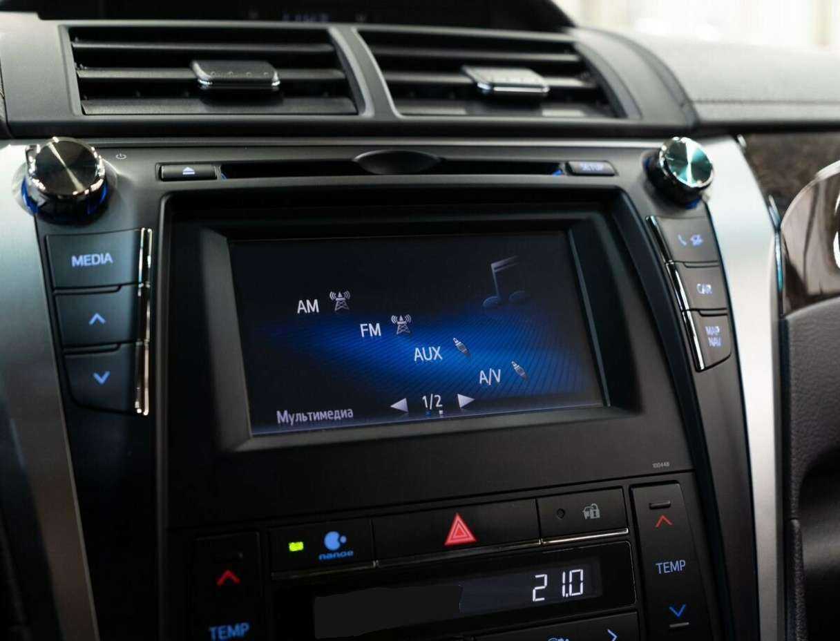 Тойота Камри б/у, 2015, Автоматическая. Фото: #13