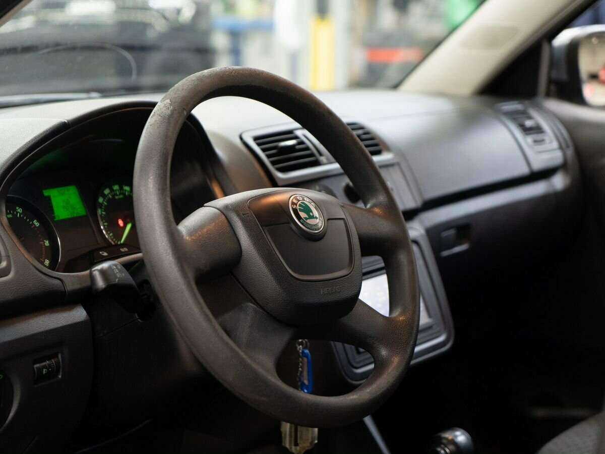 Шкода Фабия б/у, 2012, Автоматическая. Фото: #4