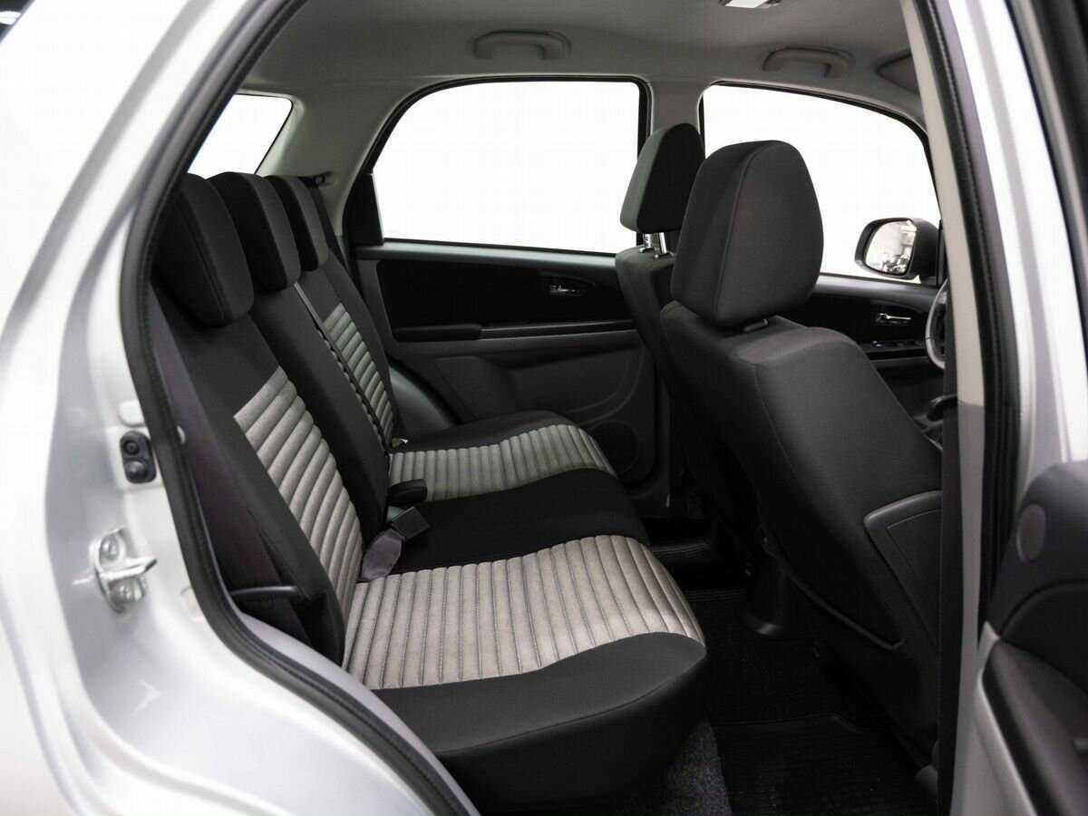 Сузуки С-Икс4 б/у, 2013, Механическая. Фото: #8