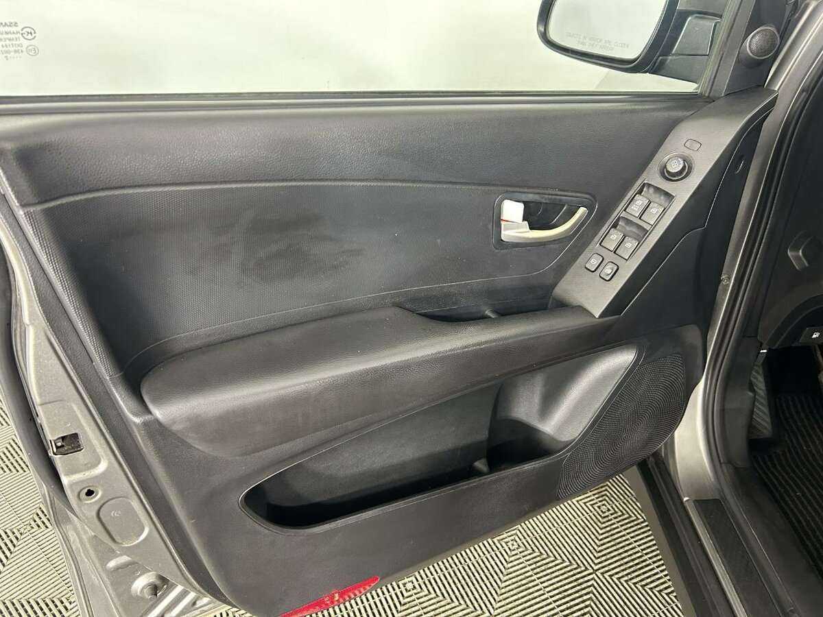 Сан-Ён Актион б/у, 2012, Механическая. Фото: #4