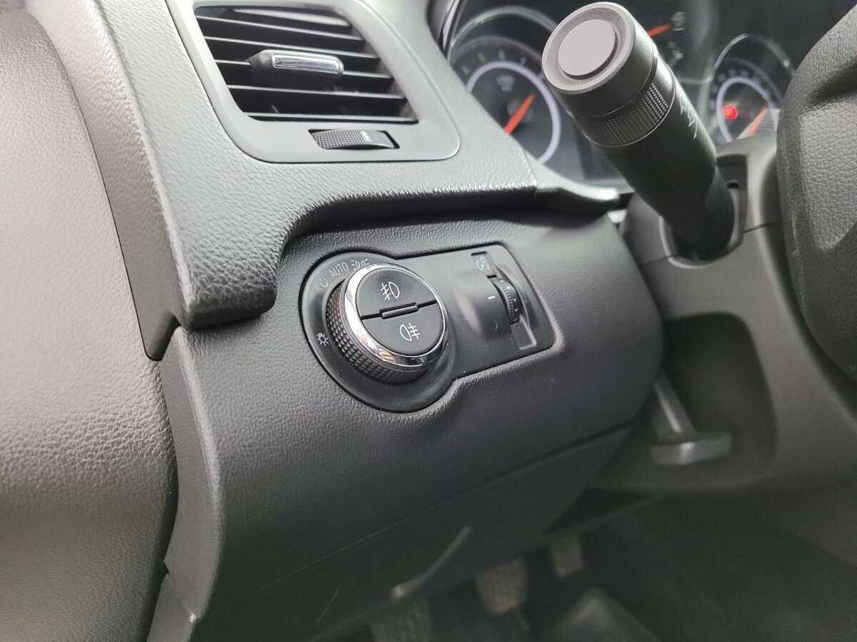 Опель Инсигния б/у, 2013, Механическая. Фото: #8