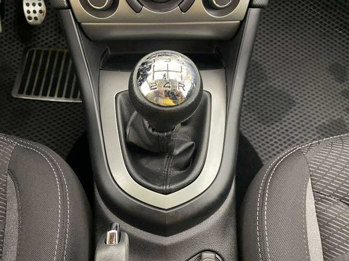 Пежо 408 б/у, 2016, Механическая. Фото: #12