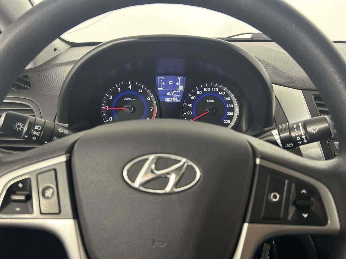 Хендай Солярис б/у, 2015, Автоматическая. Фото: #10
