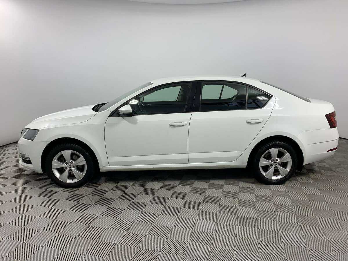 Шкода Октавия б/у, 2018, Роботизированная. Фото: #7