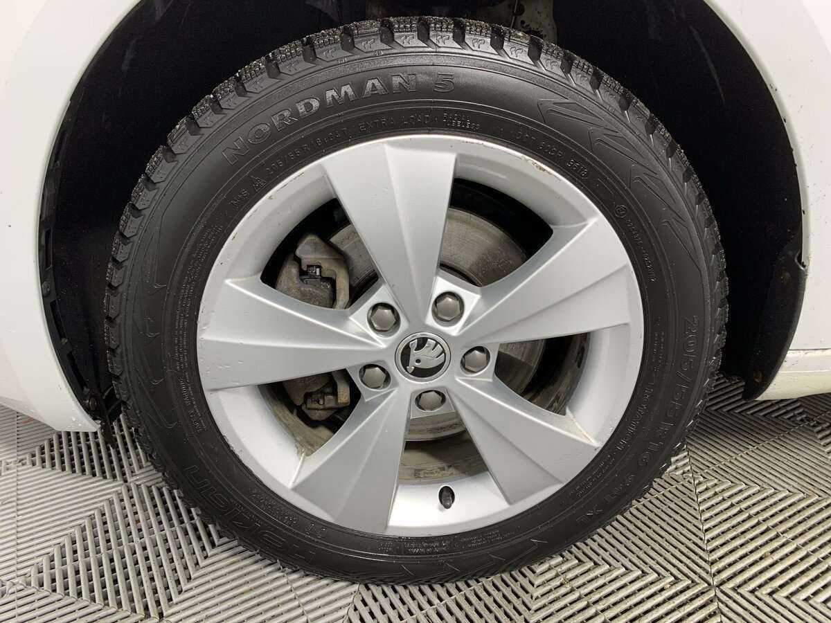 Шкода Октавия б/у, 2018, Роботизированная. Фото: #17