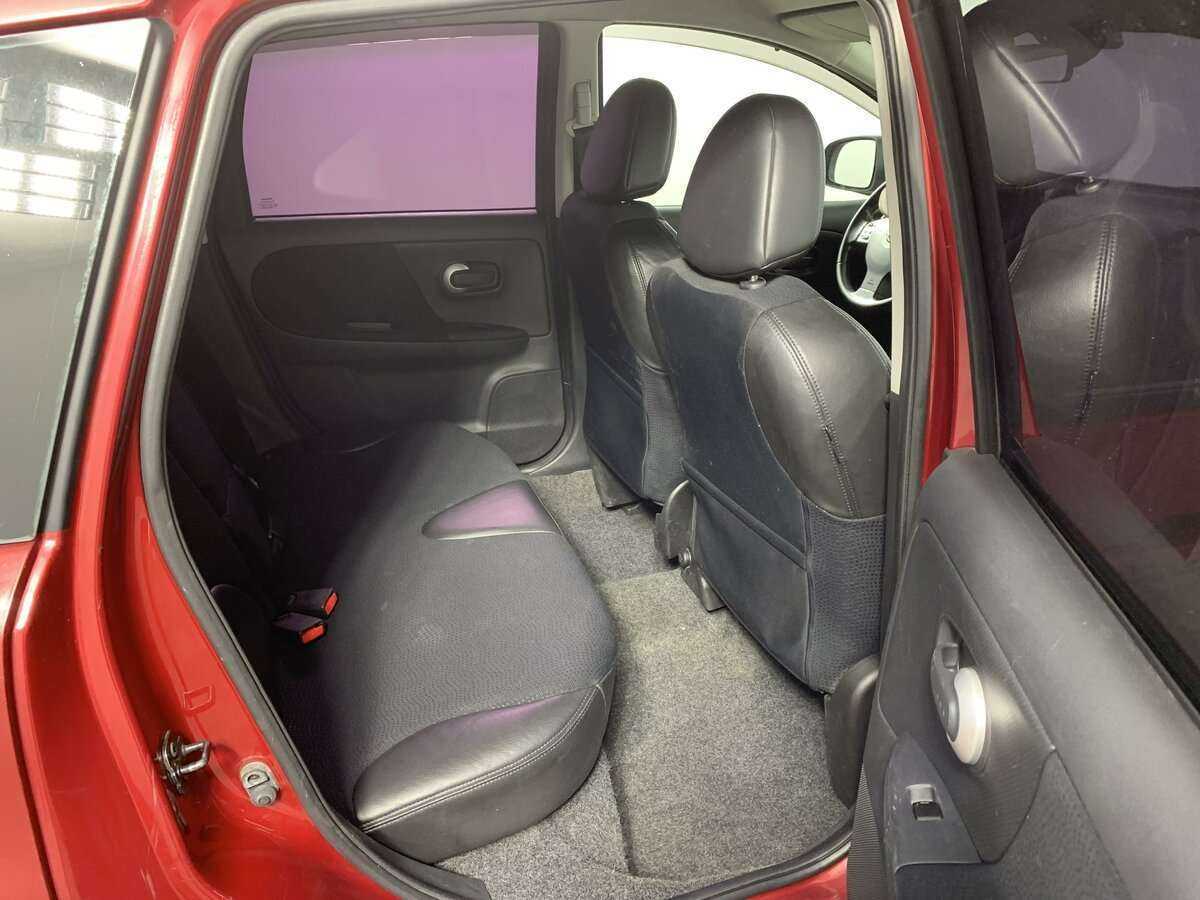 Ниссан Ноут б/у, 2012, Автоматическая. Фото: #12