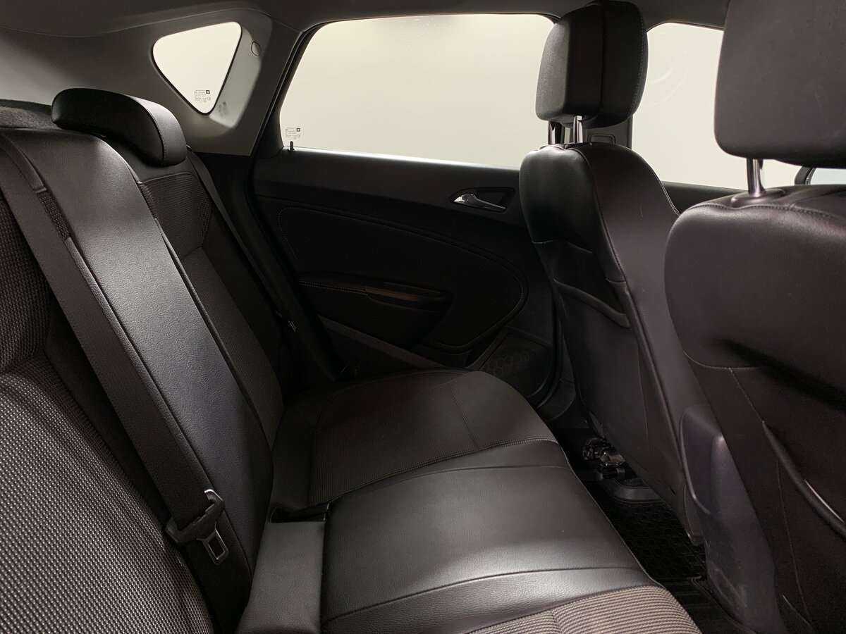 Опель Астра б/у, 2012, Автоматическая. Фото: #14