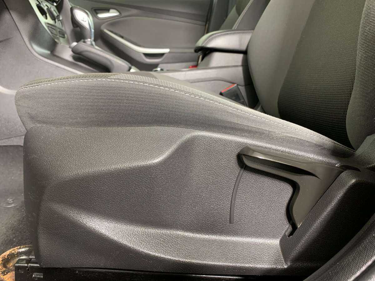 Форд Фокус б/у, 2015, Роботизированная. Фото: #13