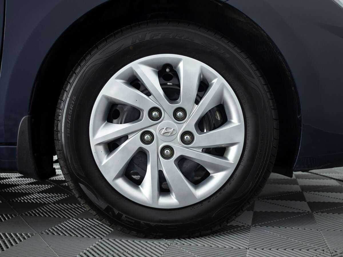 Хендай Елантра б/у, 2020, Механическая. Фото: #9