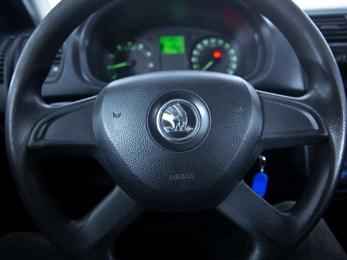 Шкода Фабия б/у, 2013, Механическая. Фото: #13