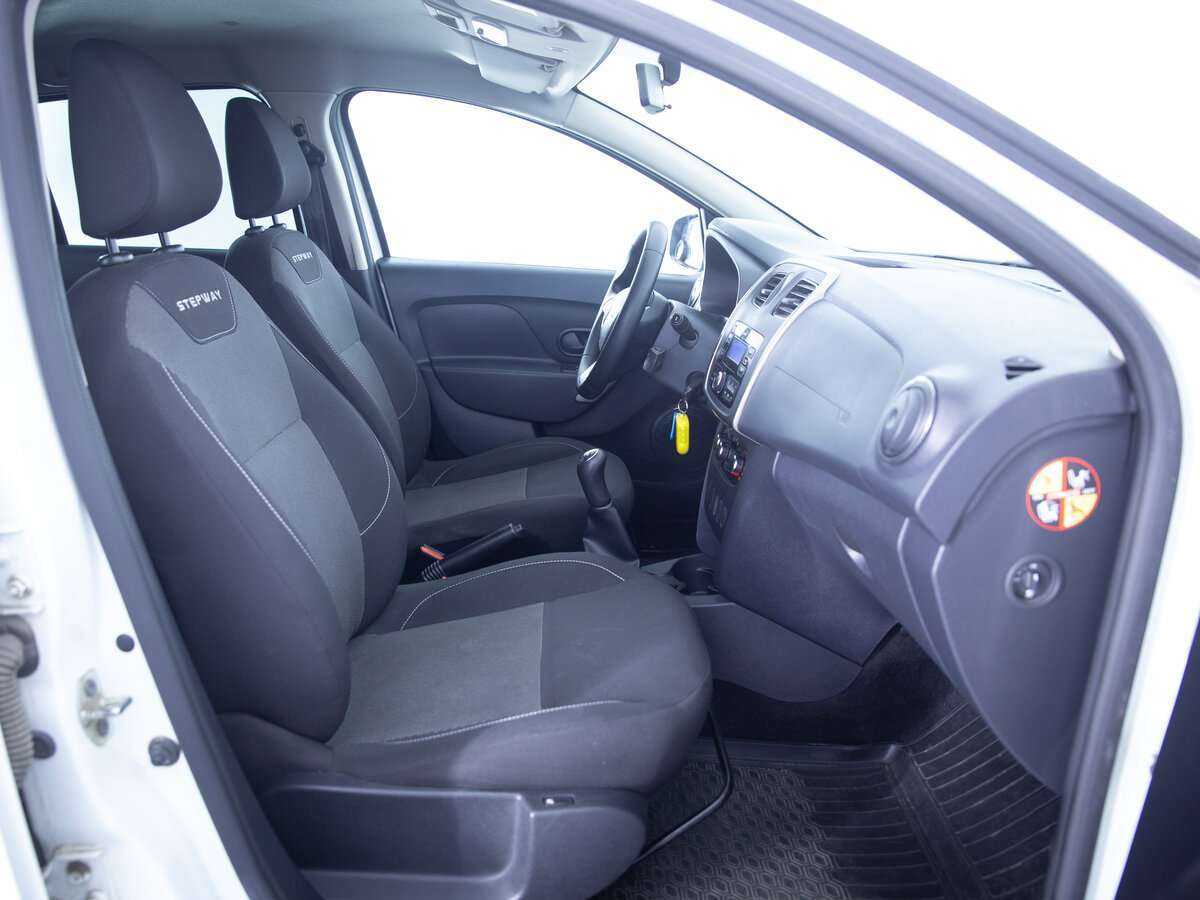 Рено Логан б/у, 2019, Механическая. Фото: #10