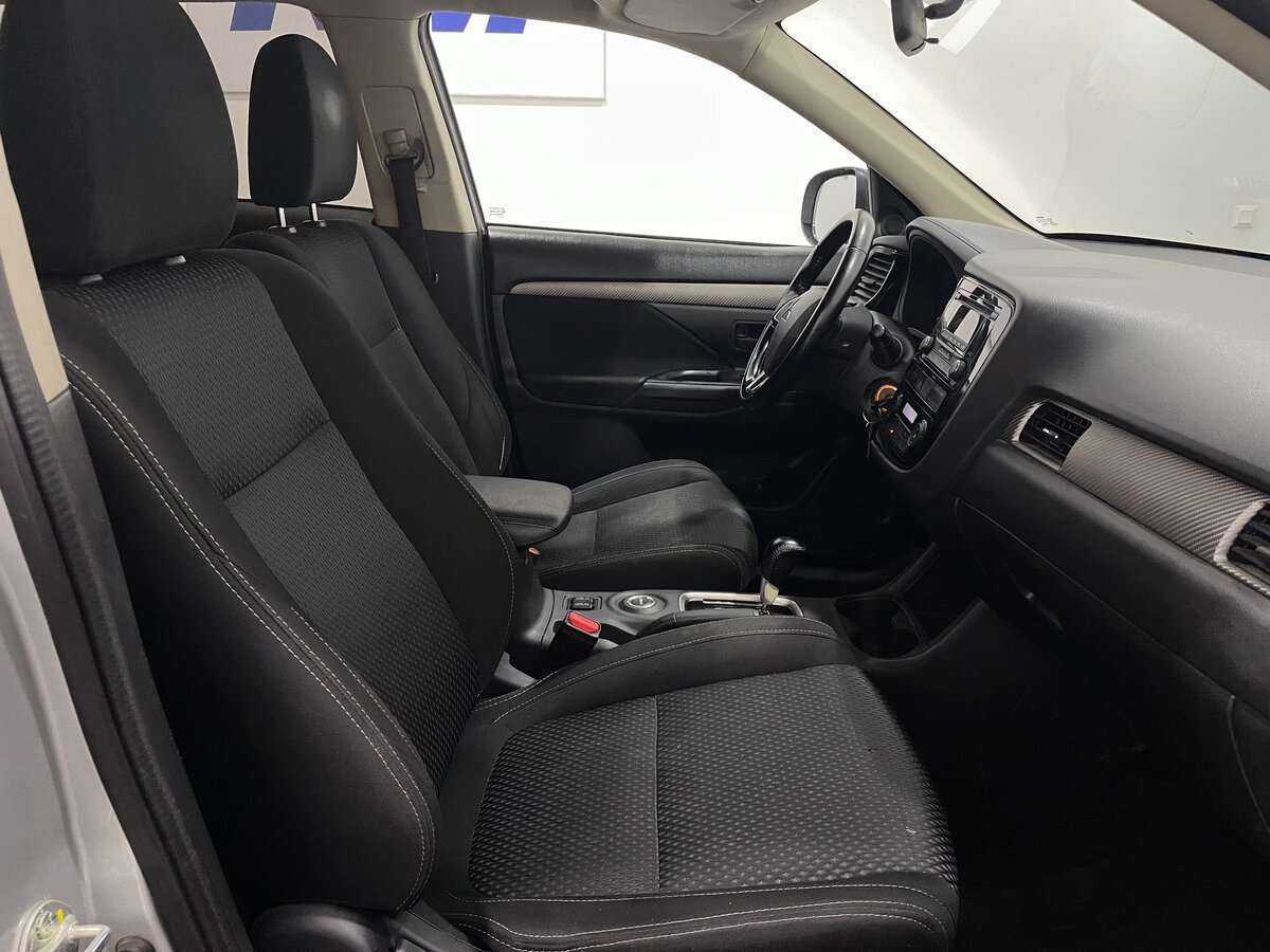 Митсубиши Оутлэндер б/у, 2016, Вариатор. Фото: #7