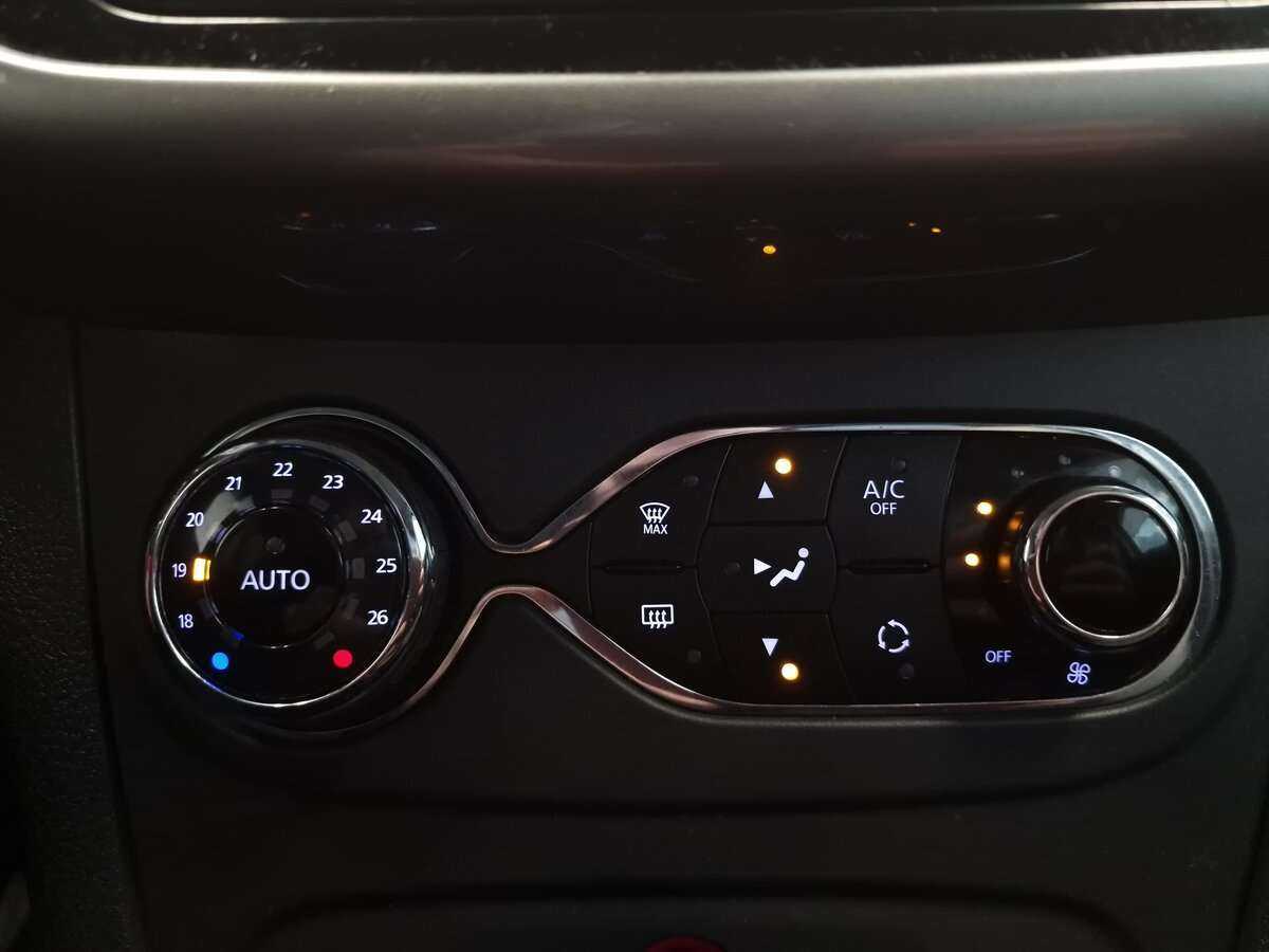 Рено Сандеро б/у, 2019, Механическая. Фото: #10