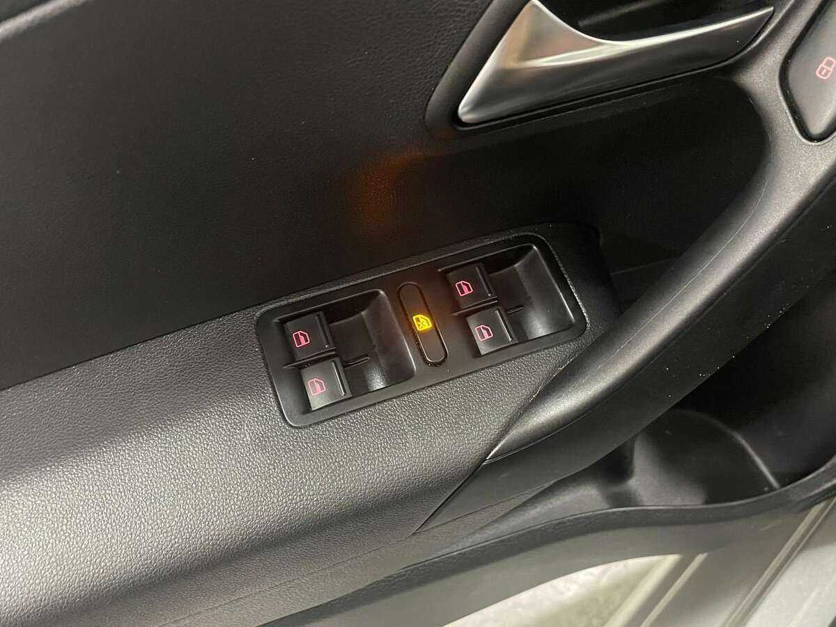 Фольксваген Поло б/у, 2020, Механическая. Фото: #8