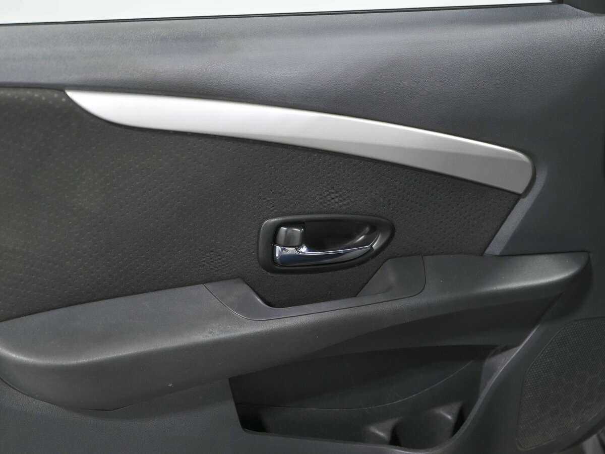 Ниссан Альмера б/у, 2018, Автоматическая. Фото: #11