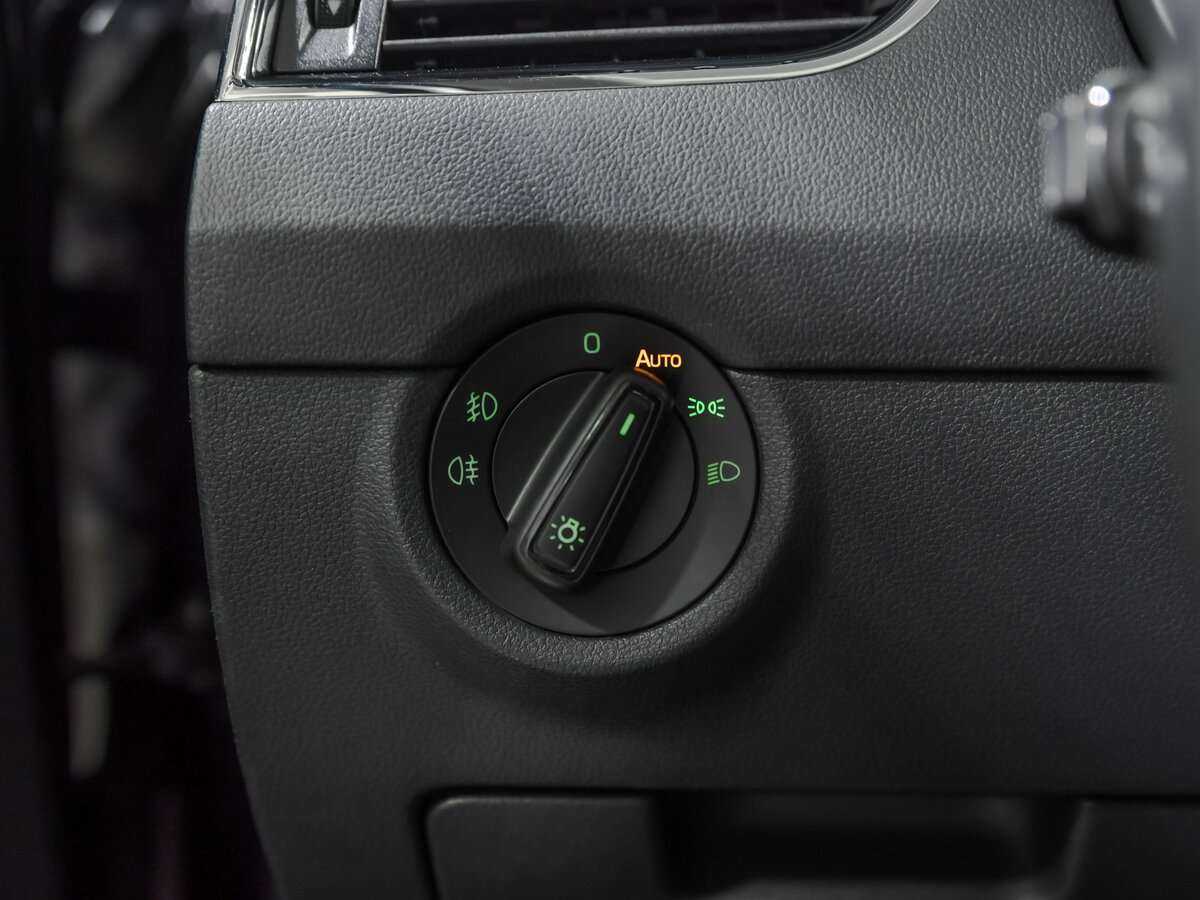 Шкода Октавия б/у, 2017, Роботизированная. Фото: #13