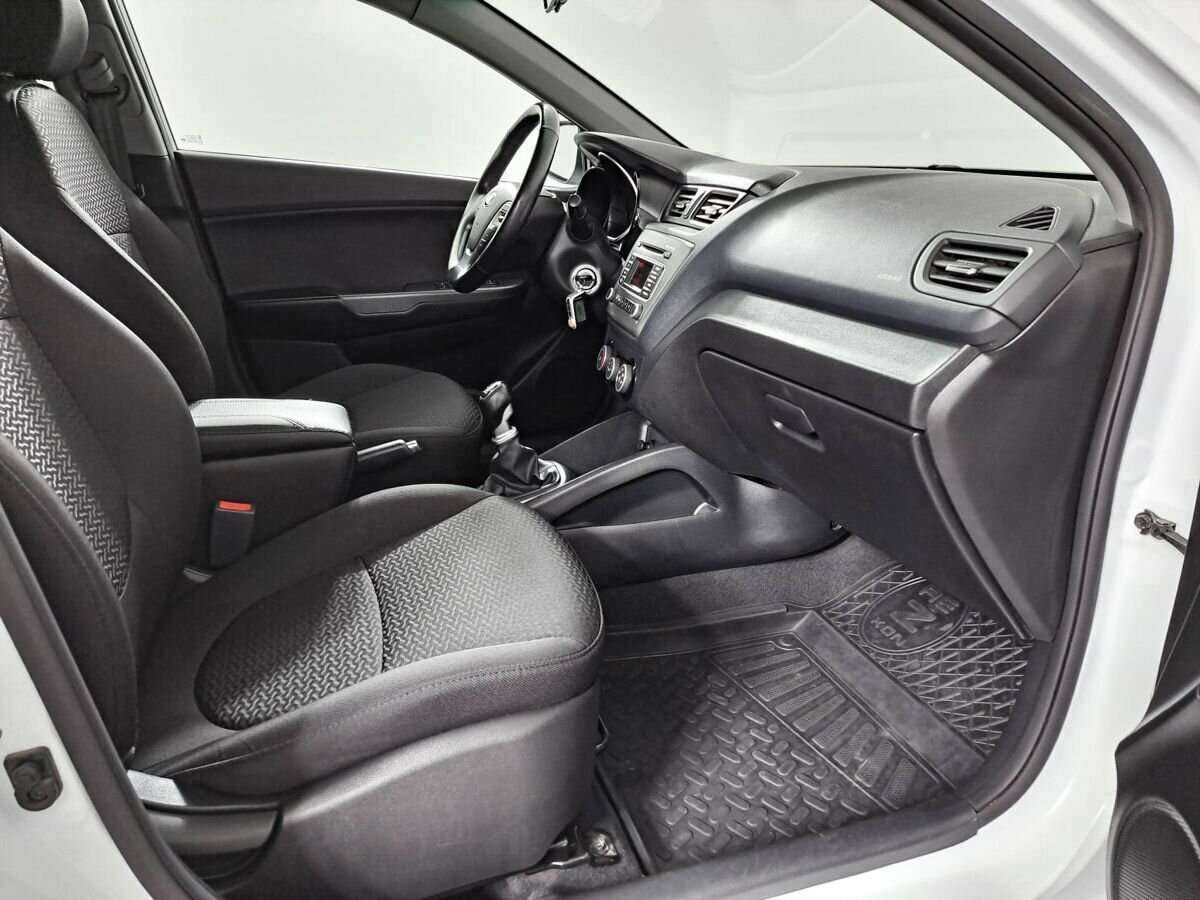 Киа Рио б/у, 2017, Механическая. Фото: #8