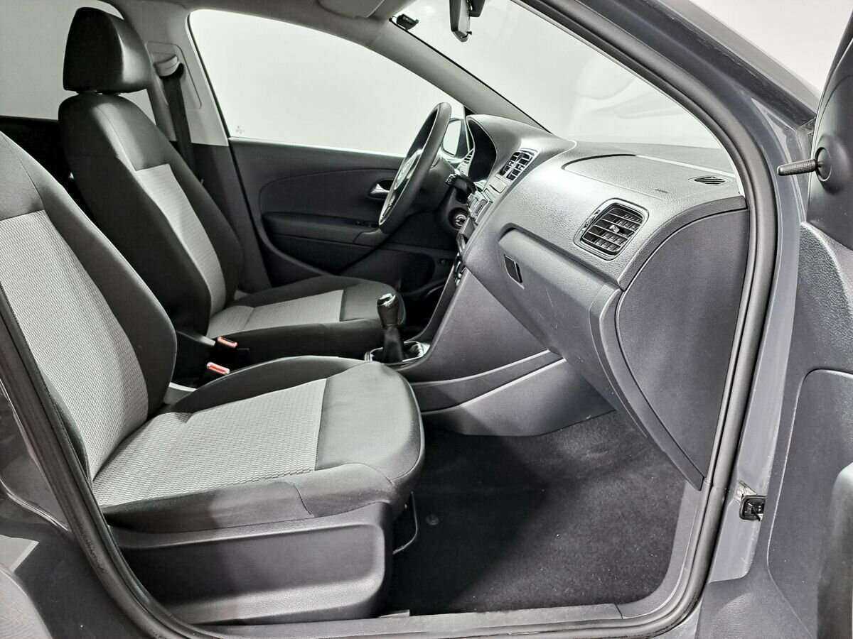 Фольксваген Поло б/у, 2014, Механическая. Фото: #7