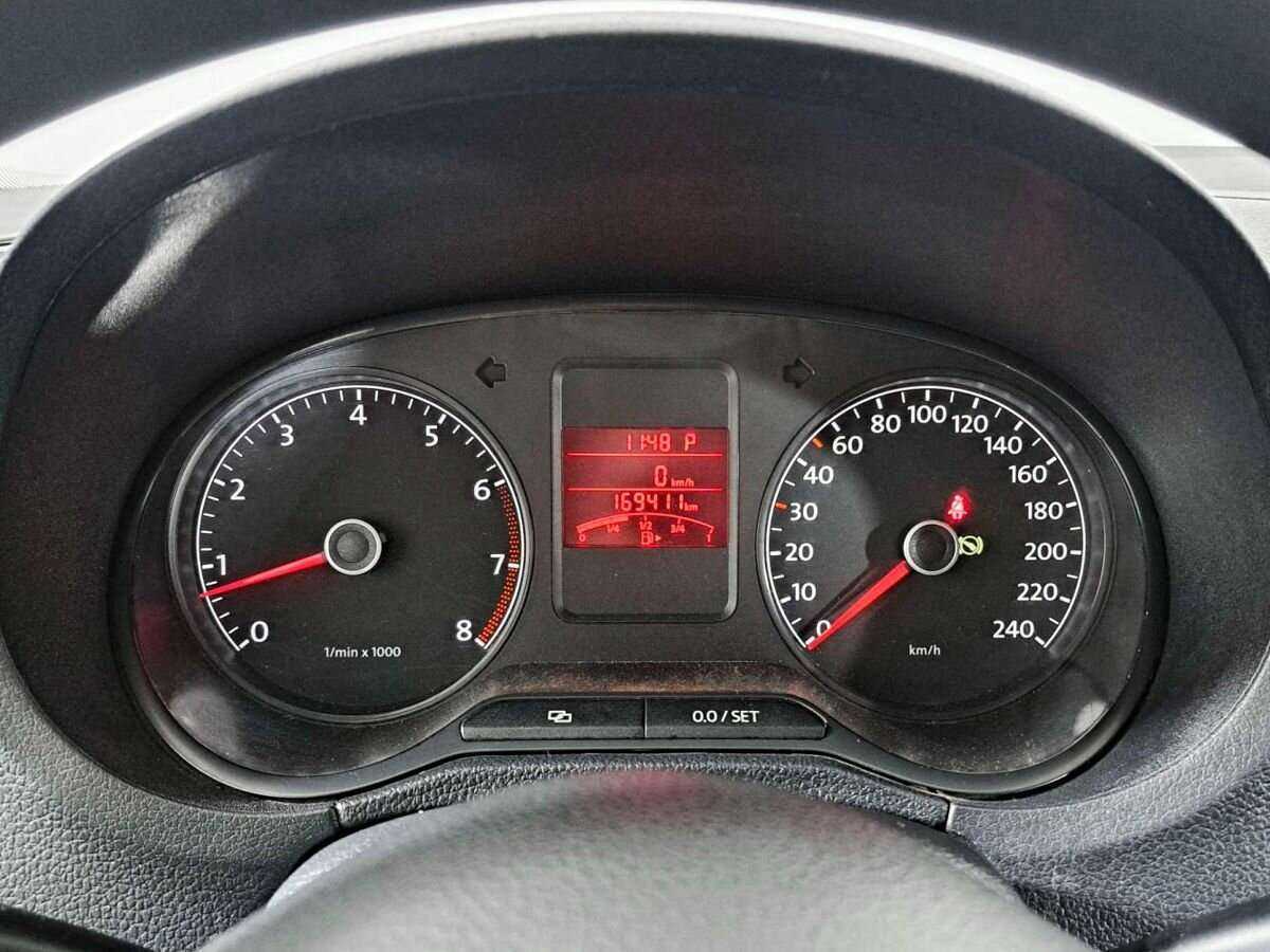 Фольксваген Поло б/у, 2012, Механическая. Фото: #10