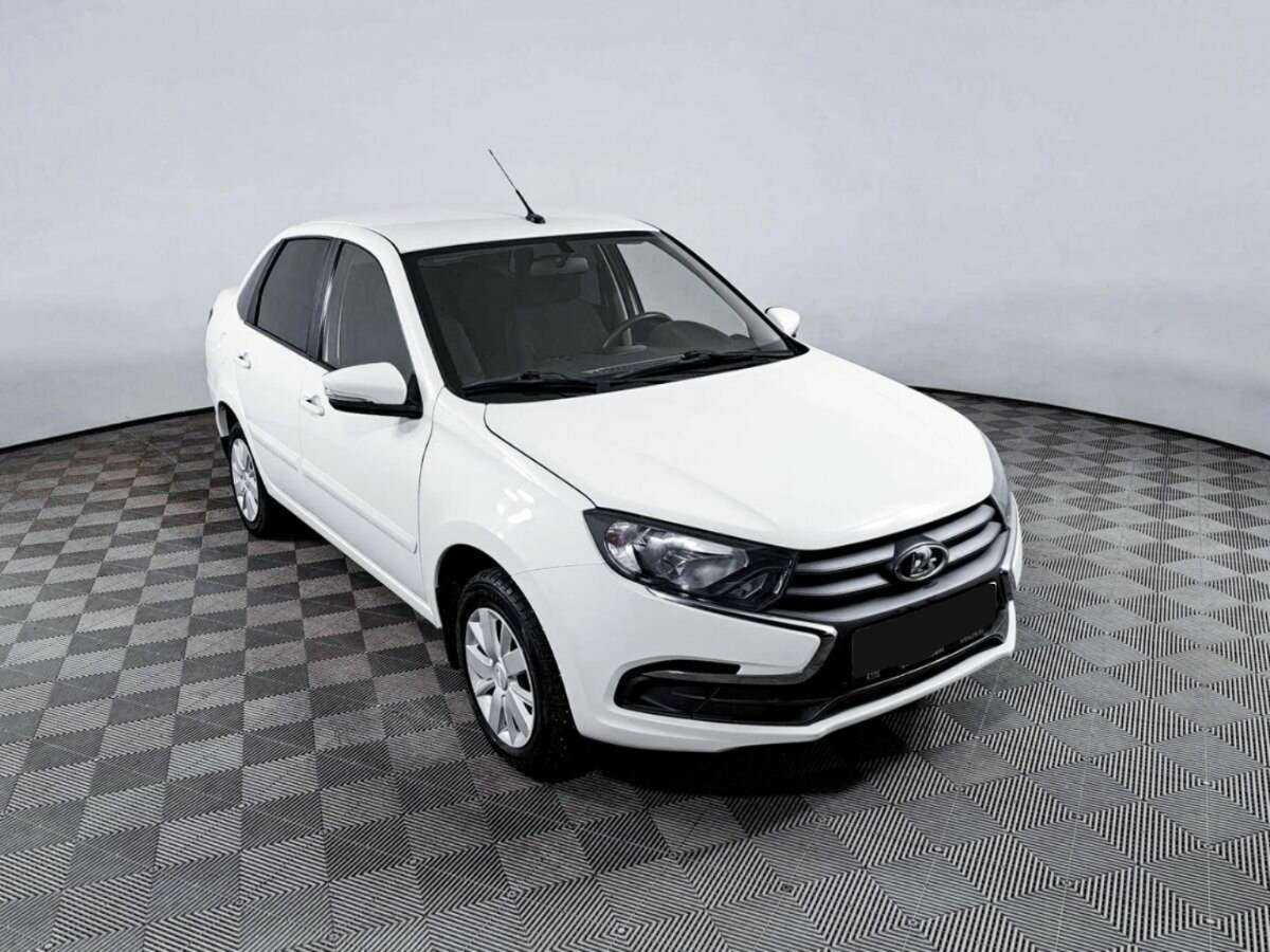 Лада (ВАЗ) Гранта б/у, 2020, Механическая. Фото: #2