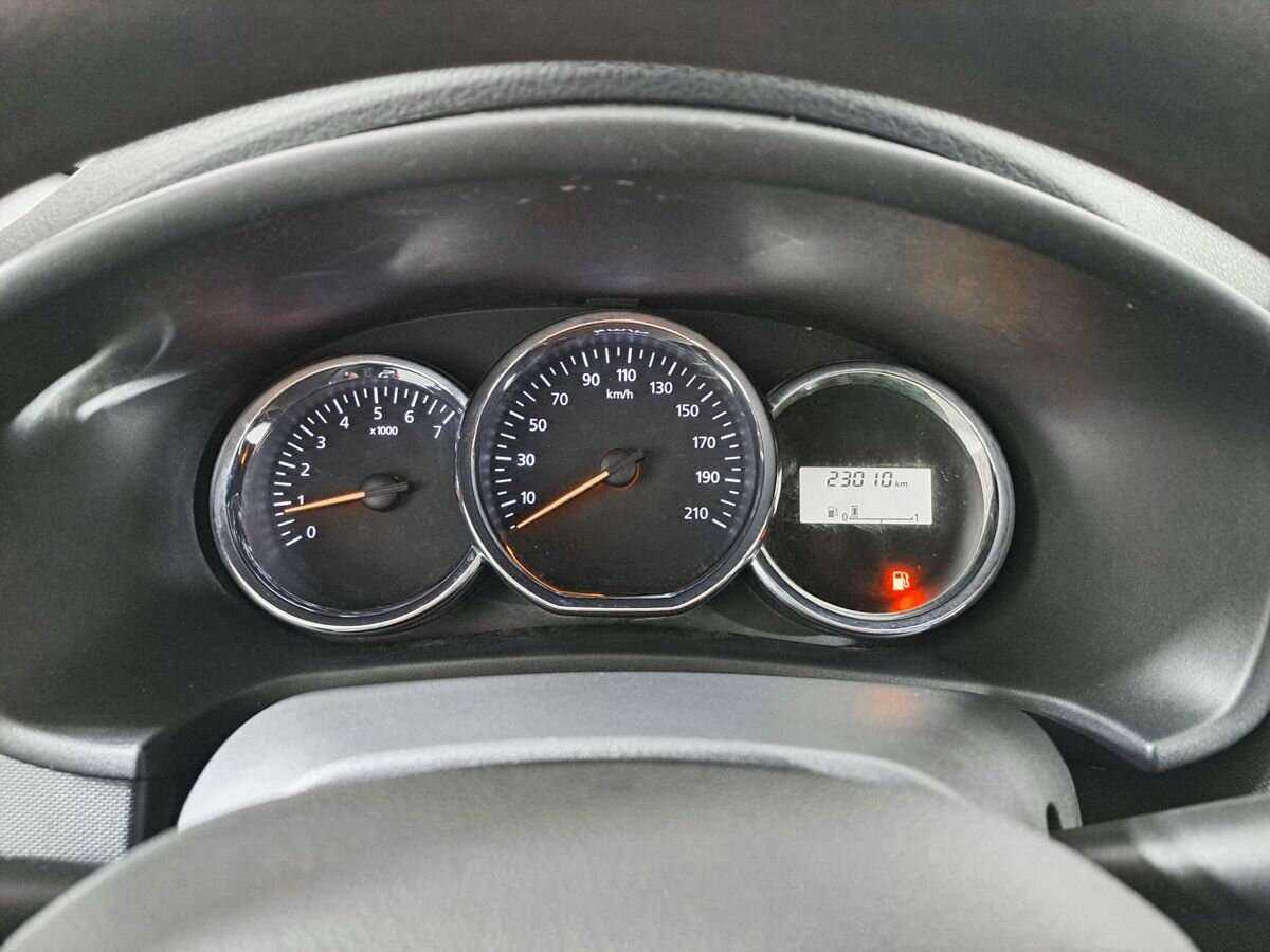 Рено Логан б/у, 2019, Механическая. Фото: #10