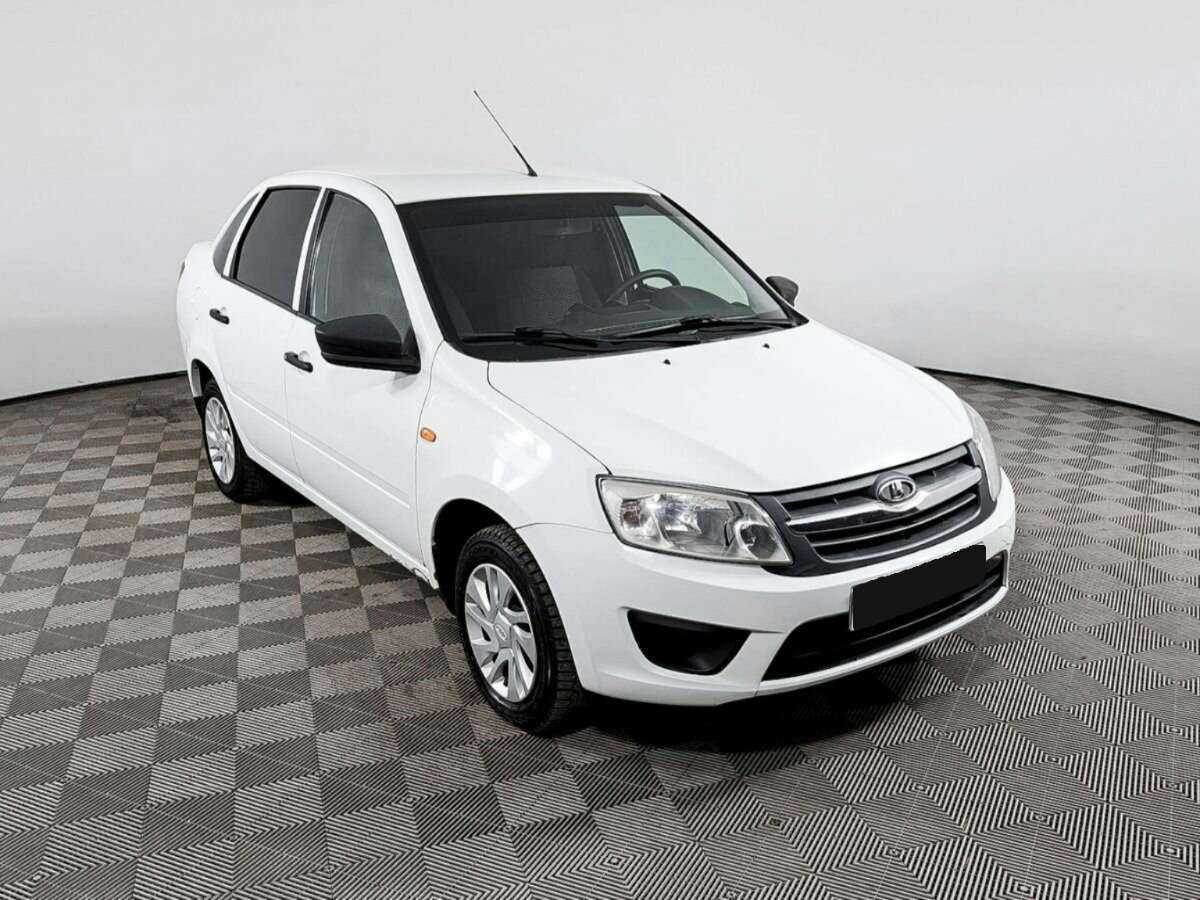 Лада (ВАЗ) Гранта б/у, 2016, Механическая. Фото: #2