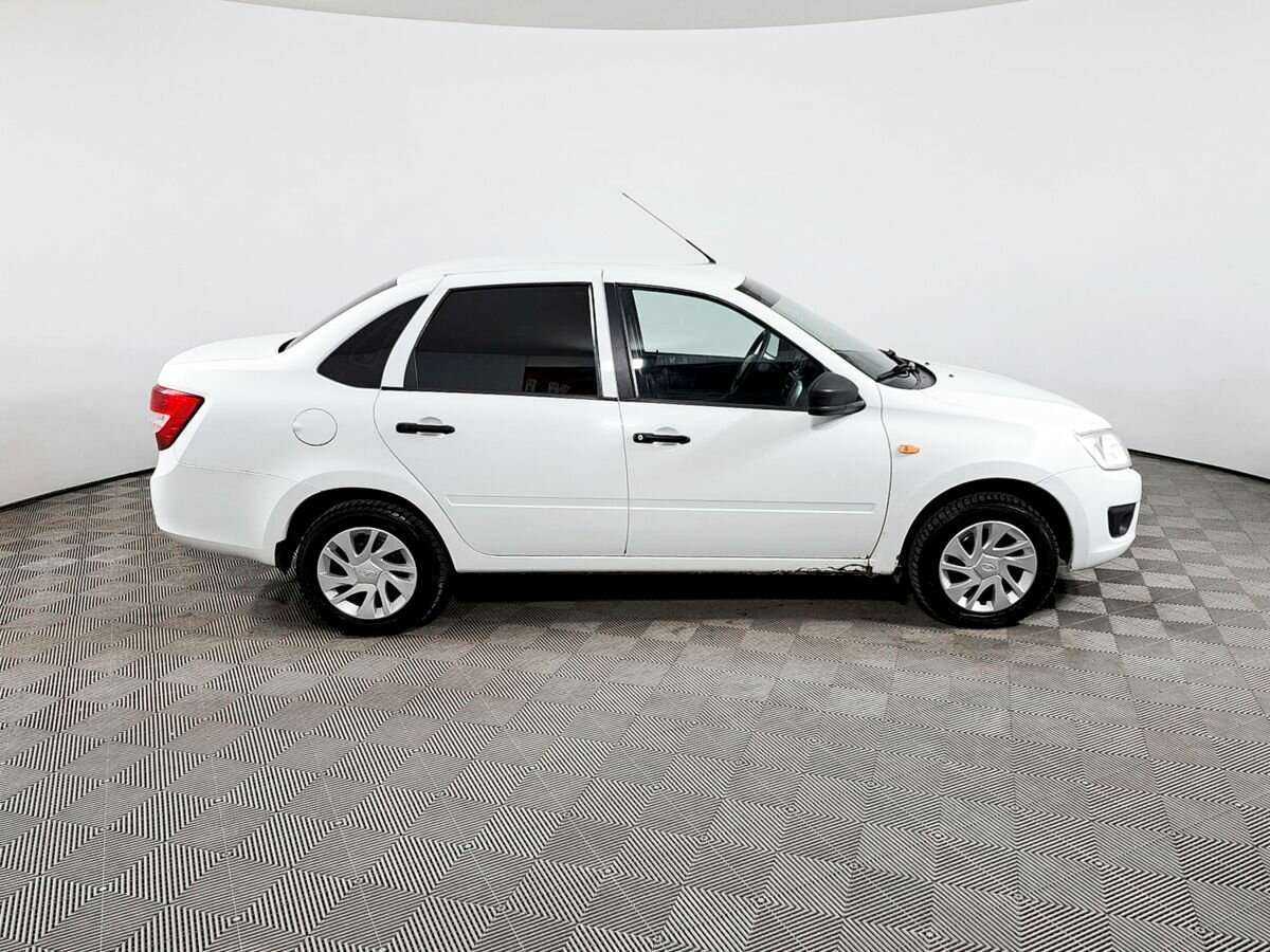 Лада (ВАЗ) Гранта б/у, 2016, Механическая. Фото: #3