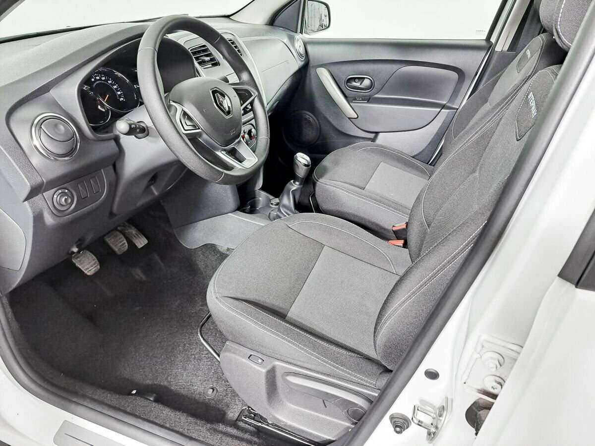 Рено Логан б/у, 2021, Механическая. Фото: #13