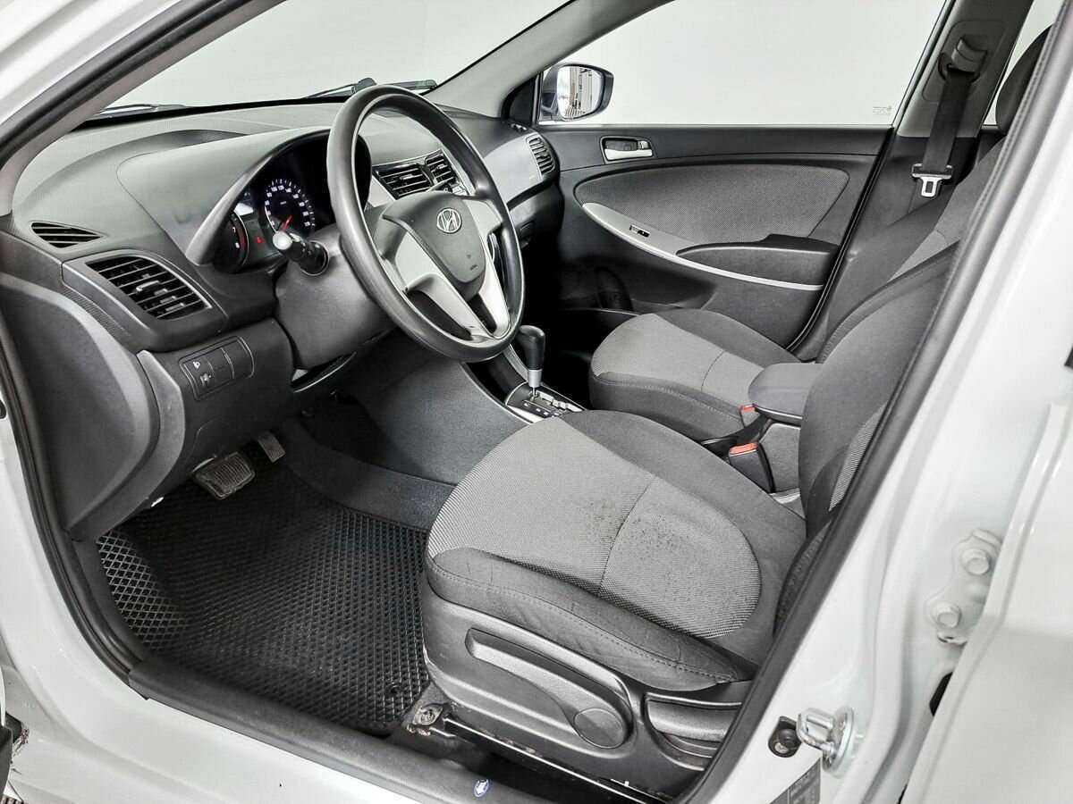 Хендай Солярис б/у, 2013, Автоматическая. Фото: #15