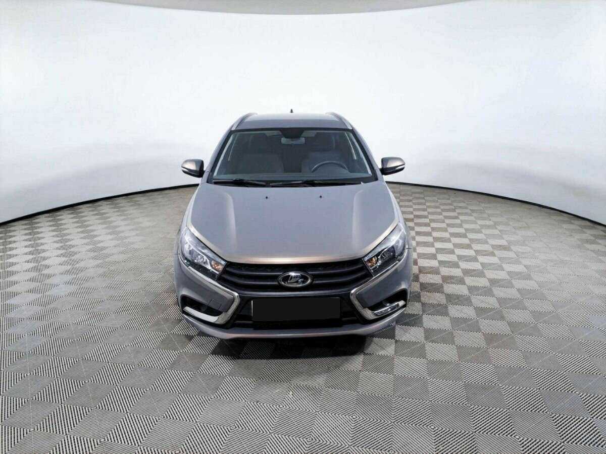 Лада (ВАЗ) Веста б/у, 2019, Механическая. Фото: #1