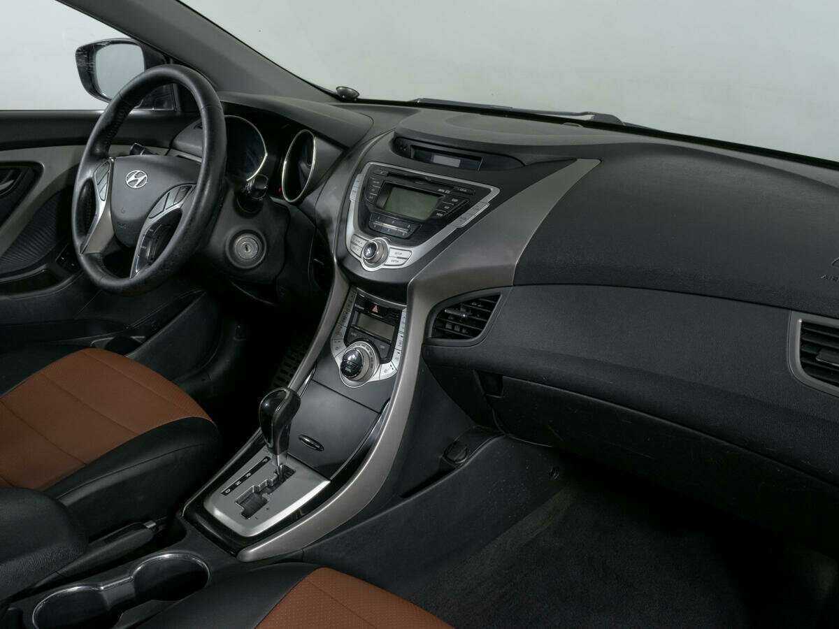 Хендай Елантра б/у, 2012, Автоматическая. Фото: #8