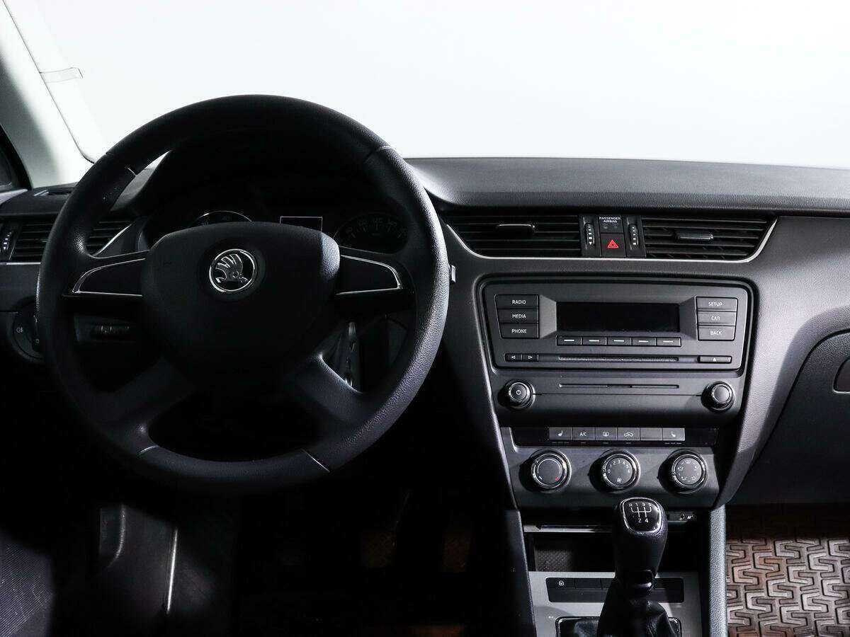 Шкода Октавия б/у, 2013, Механическая. Фото: #8