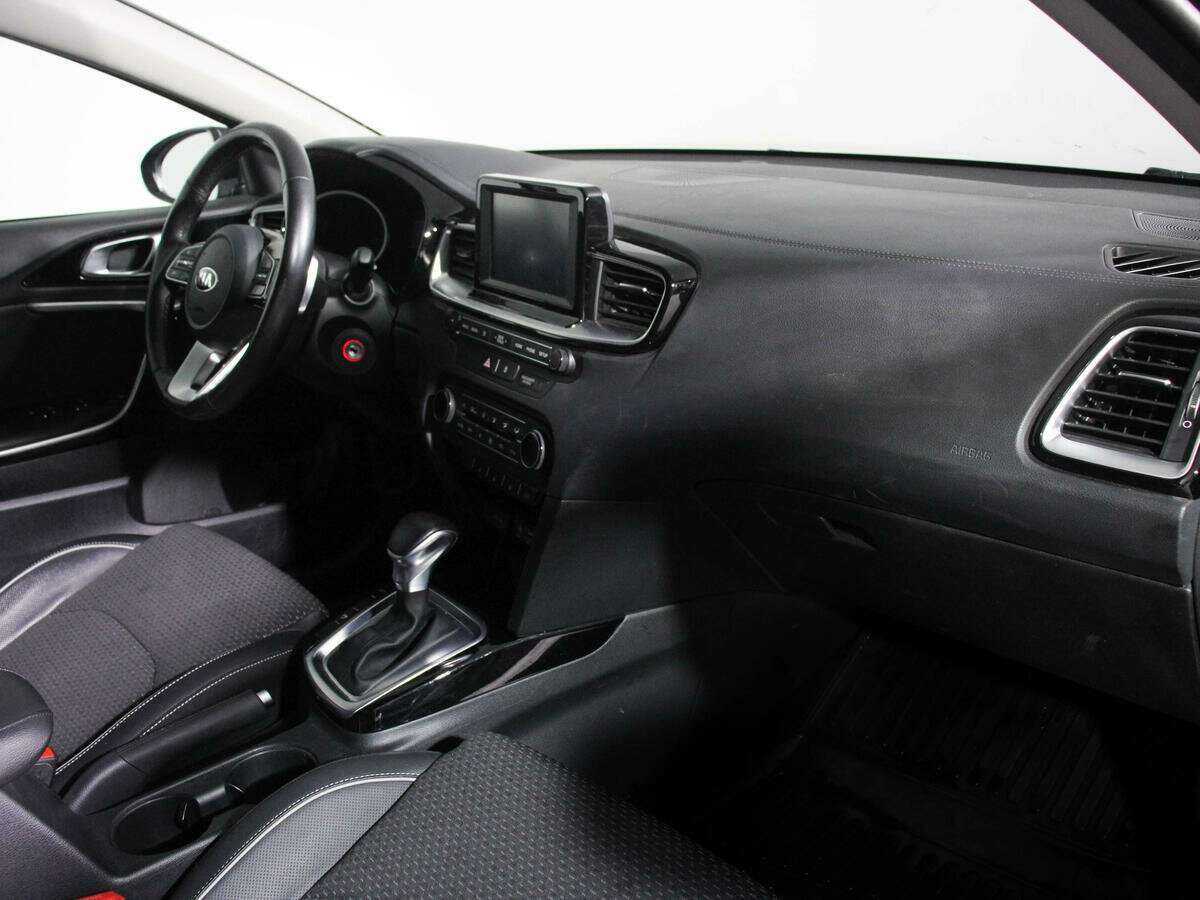 Киа Сид б/у, 2018, Роботизированная. Фото: #6