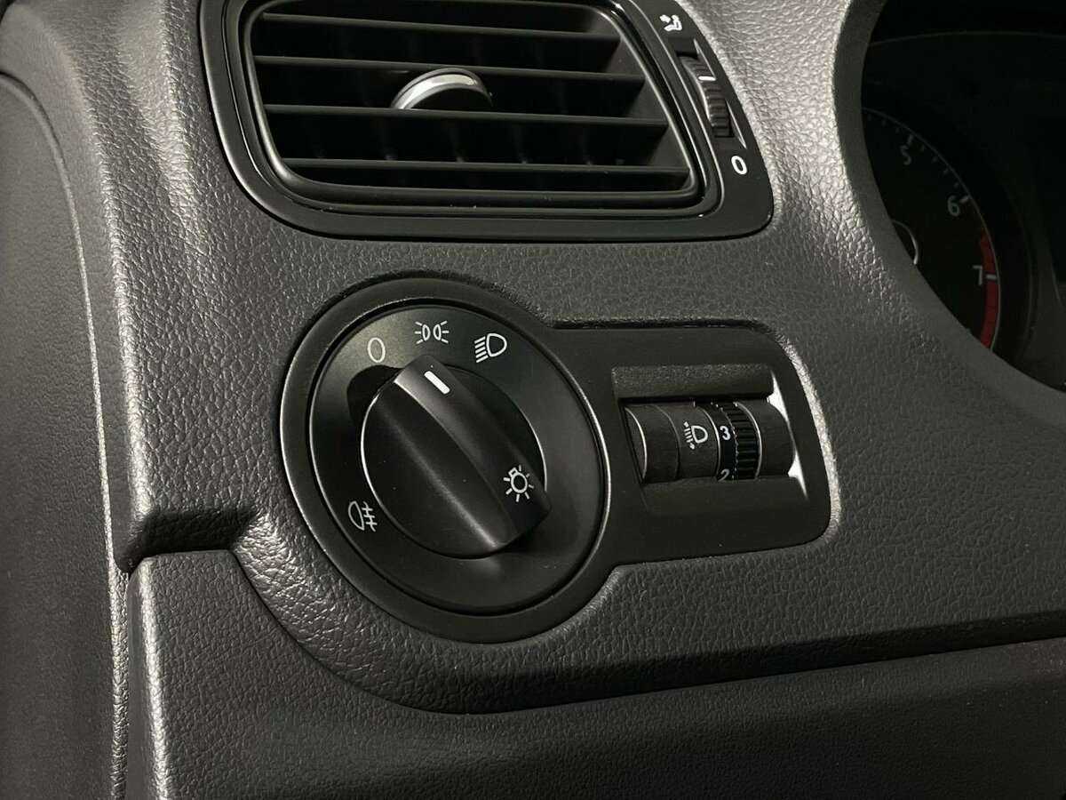 Фольксваген Поло б/у, 2019, Автоматическая. Фото: #7