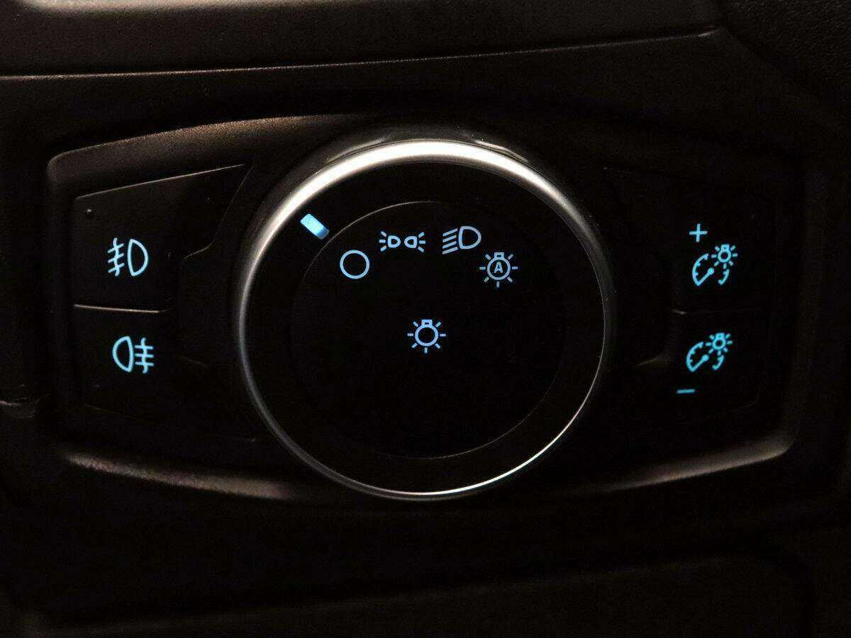 Форд Фокус б/у, 2017, Автоматическая. Фото: #13