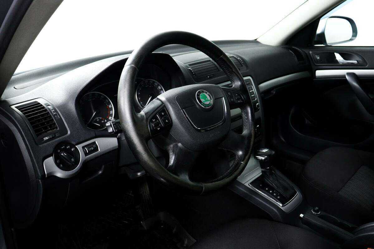 Шкода Октавия б/у, 2012, Роботизированная. Фото: #12