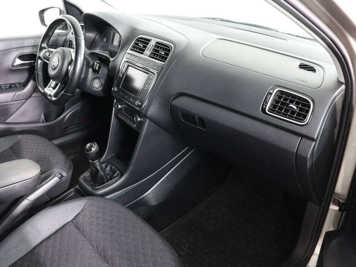 Фольксваген Поло б/у, 2018, Механическая. Фото: #8