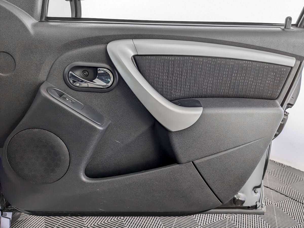 Ниссан Террано б/у, 2015, Автоматическая. Фото: #18