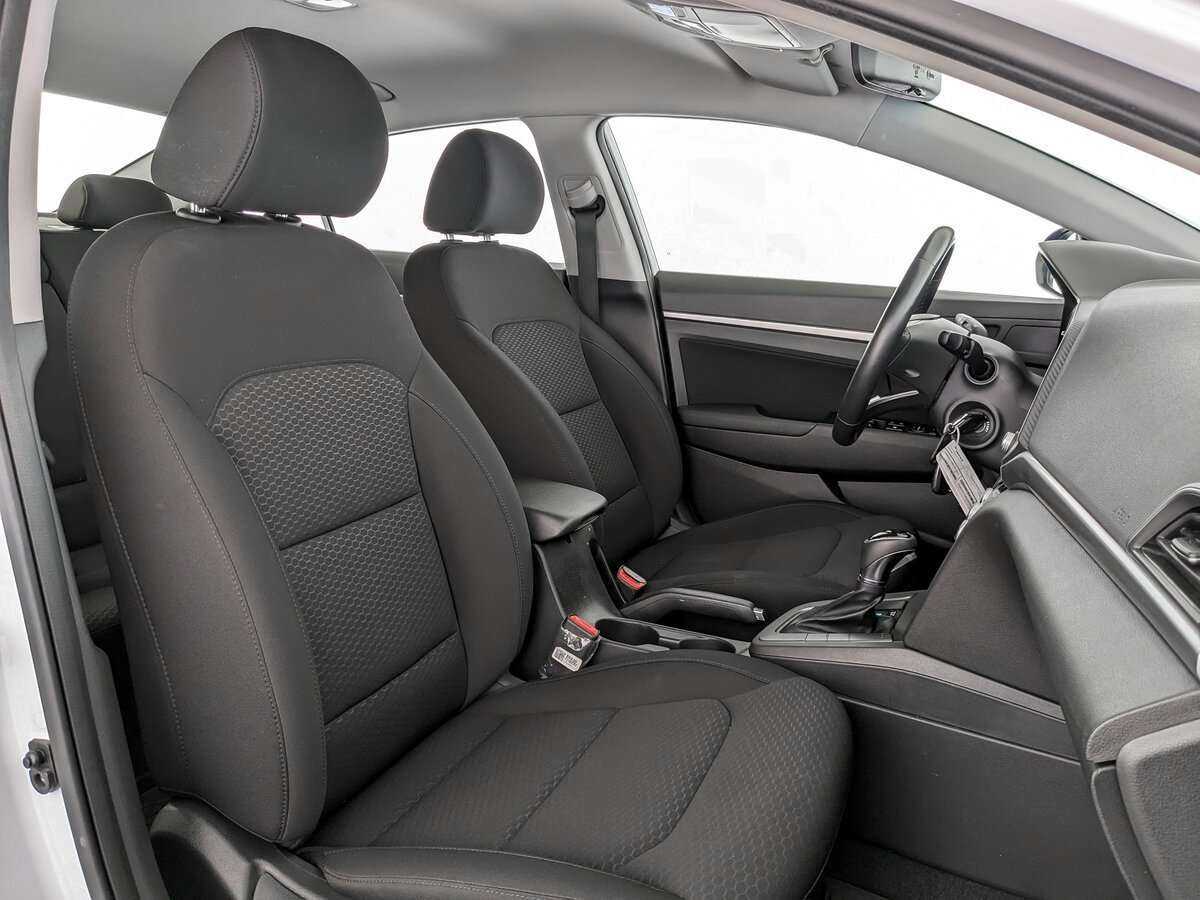 Хендай Елантра б/у, 2020, Автоматическая. Фото: #18