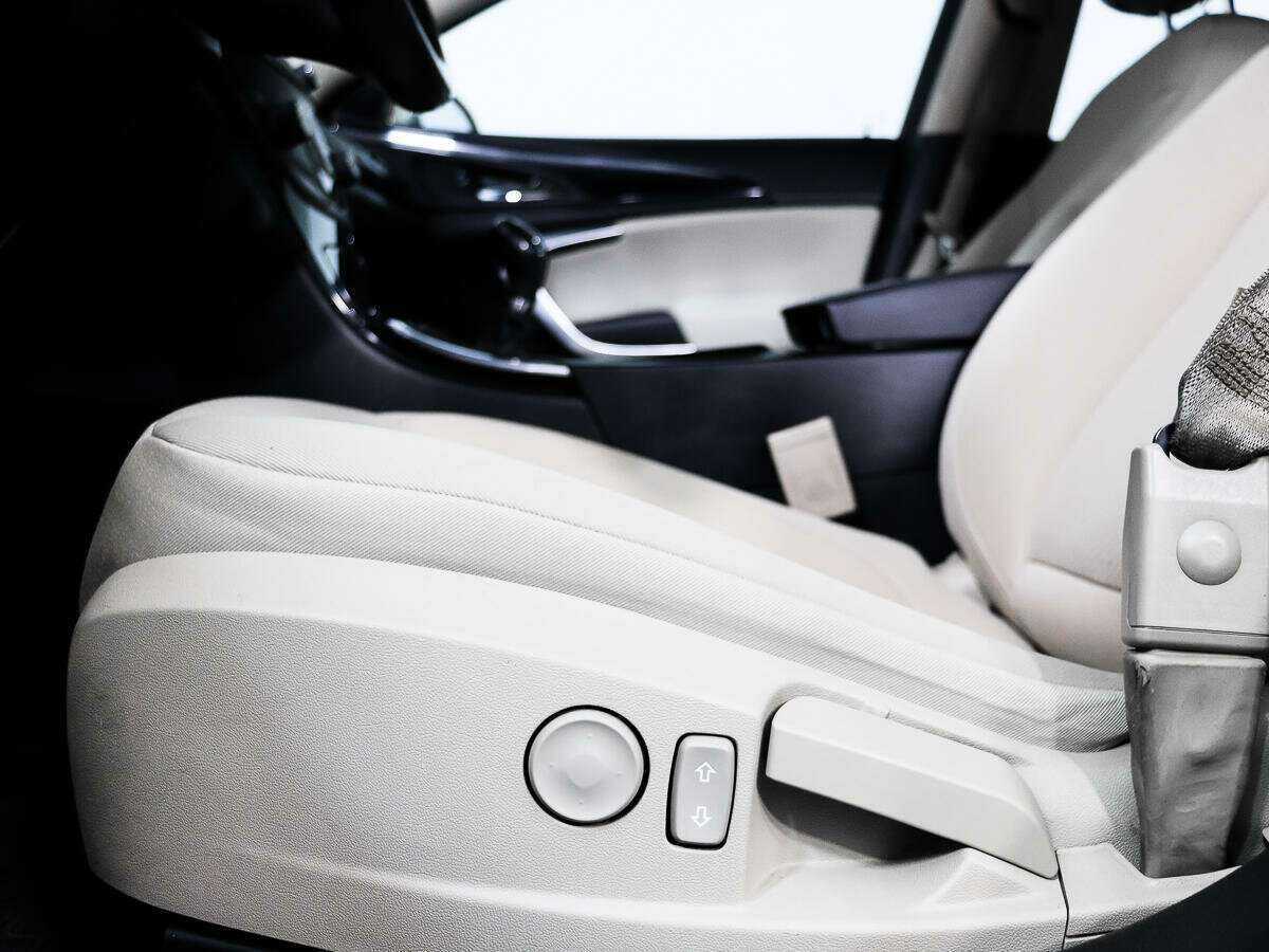 Опель Инсигния б/у, 2014, Механическая. Фото: #9